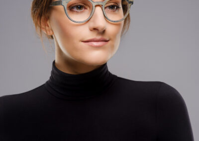 Schieferbrille mit Model